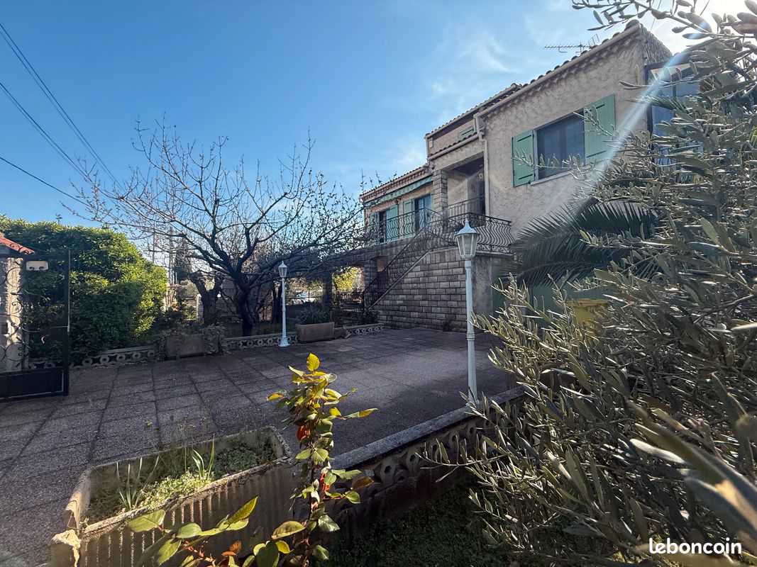 Maison 8 pièces 185 m² · à Marignane · 185 m² · 515 000 €