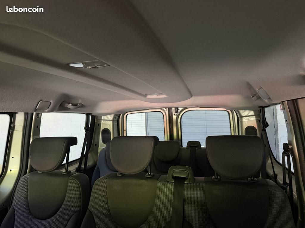 PEUGEOT EXPERT 1.6l HDi 90ch Tepee Confort Pack Court - 9pl + Double Ouverture (image 20)