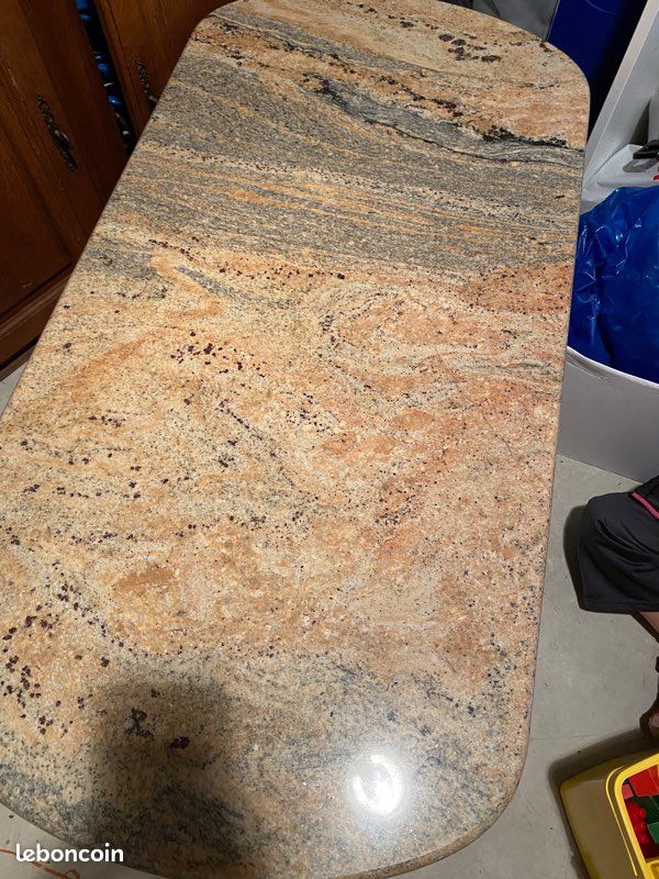 Table de salon en granit rose pâle (image 4)