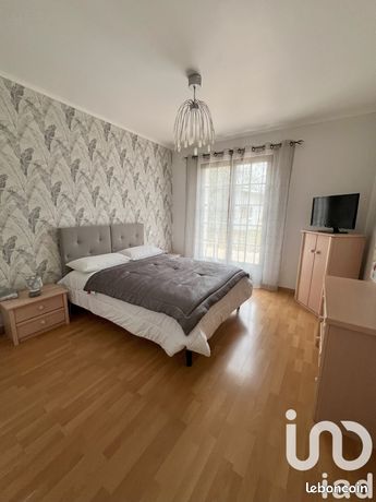 https://img.leboncoin.fr/api/v1/lbcpb1/images/a8/4a/01/a84a012bc1c57d0061f58c98538feafd59e82c7d.jpg?rule=ad-image