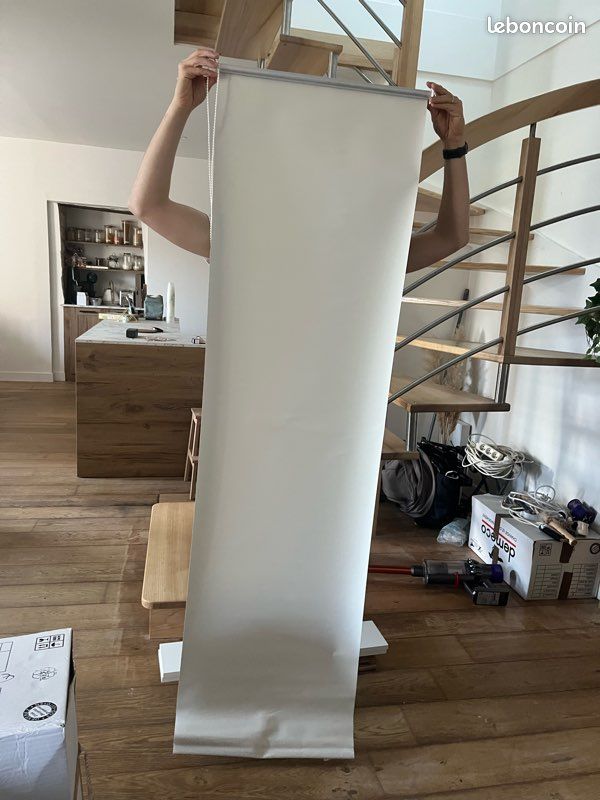 Stores enrouleurs 52×181 cm – lot 6 pièces (gris + blanc) avec supports (image 2)