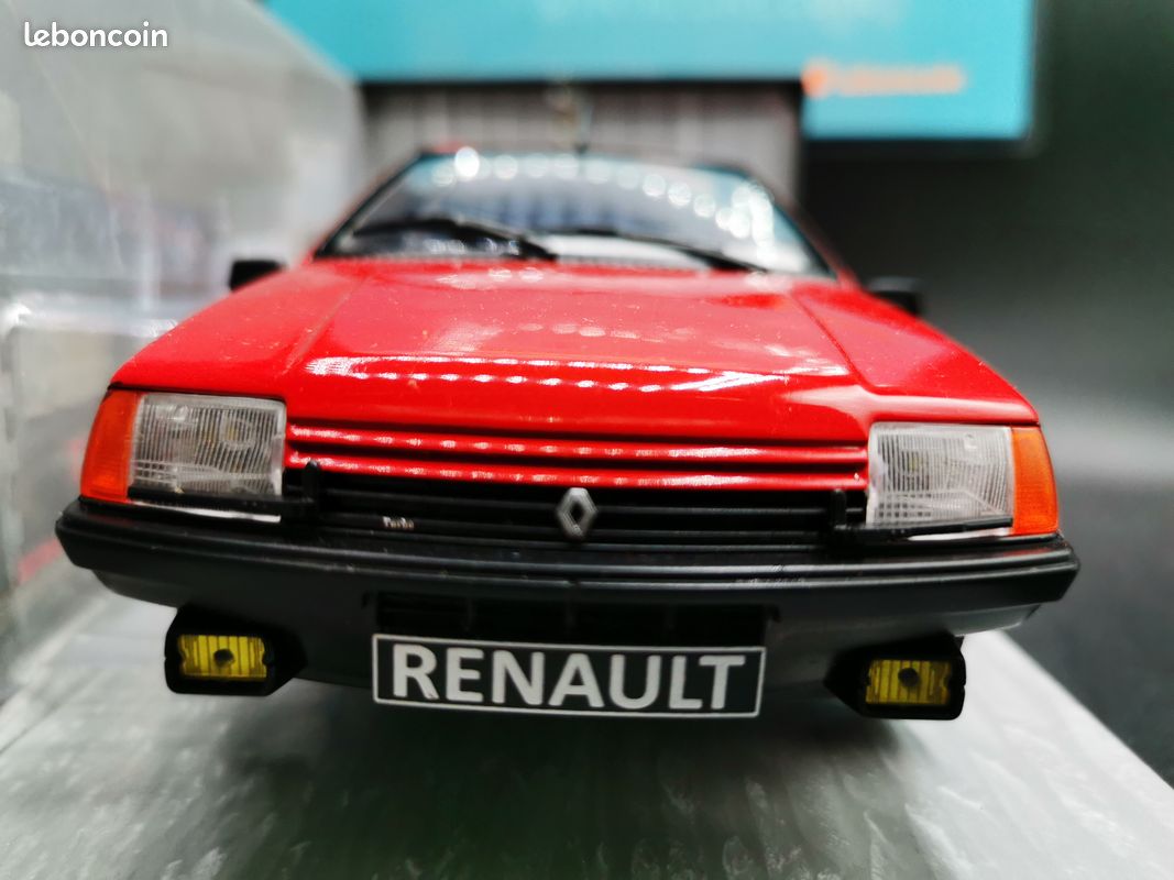 Miniature RENAULT 21 TXI 1991 BLANCHE Miniature RENAULT 21 TXI 1991 BLANCHE