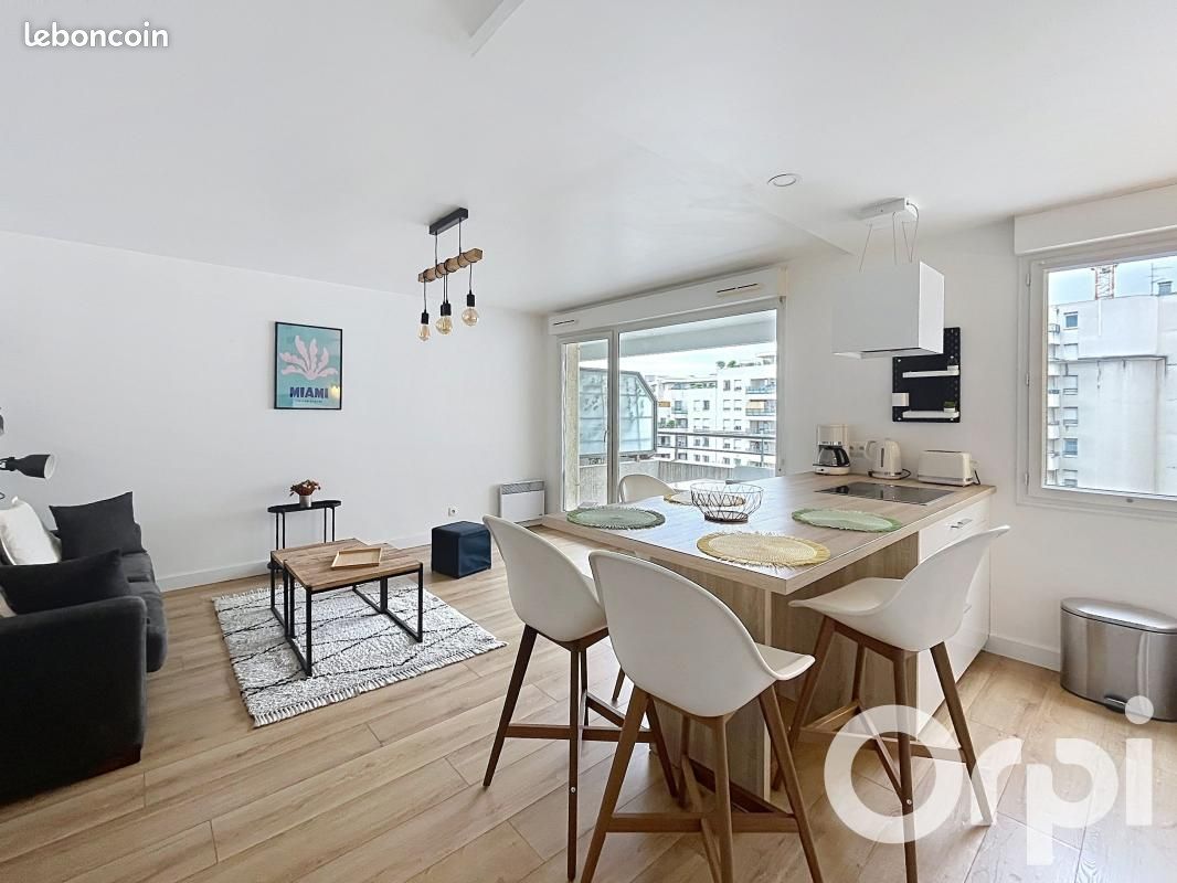 Appartement 2 pièces 45 m² · à Villeurbanne · 45 m² · 990 €/mois