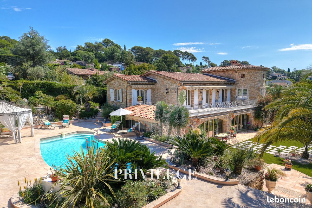 Maison 7 pièces 295 m² · à Mougins · 295 m² · 2 990 000 €