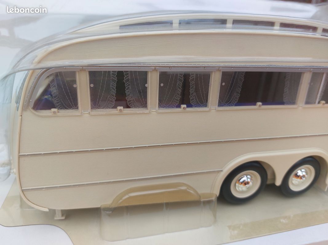 SIMCA CHAMBORD ROSE 2 Tons Caravane Henon Norev Plastique 1/43 (N3) EUR