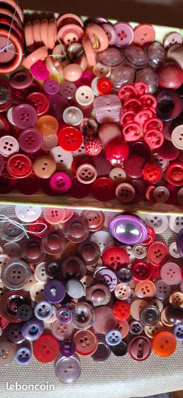 Lot De 10 Boutons Vintage Rouge Moucheté - Diamètre 1,5 Cm, Référence 5504