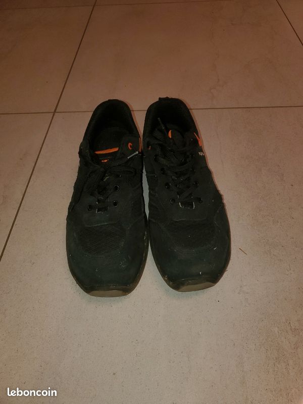Chaussures sécurité (image 1)
