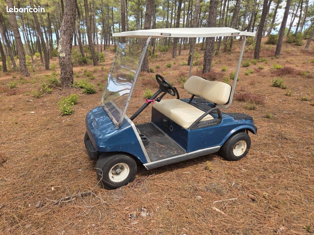A vendre Golfette Club Car (image 1)