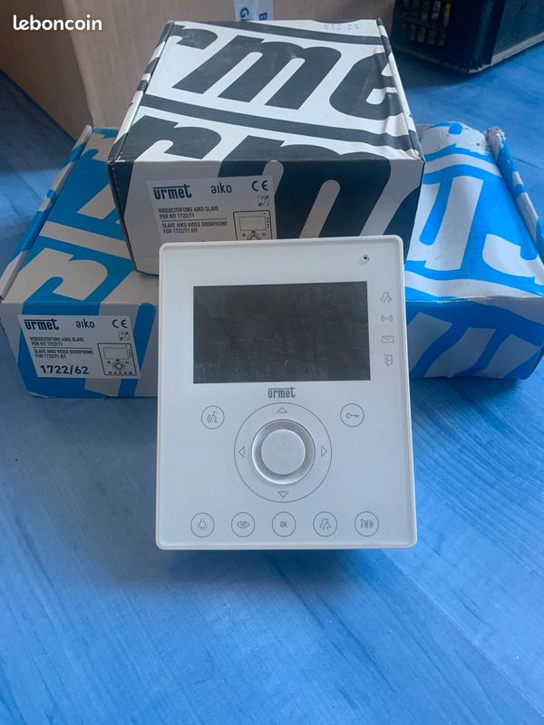 Vends 3 combinet vidéo URMET occasion prix unitaire (image 1)