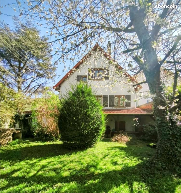Maison 5 pièces 122 m² · à Chelles · 122 m² · 335 000 €