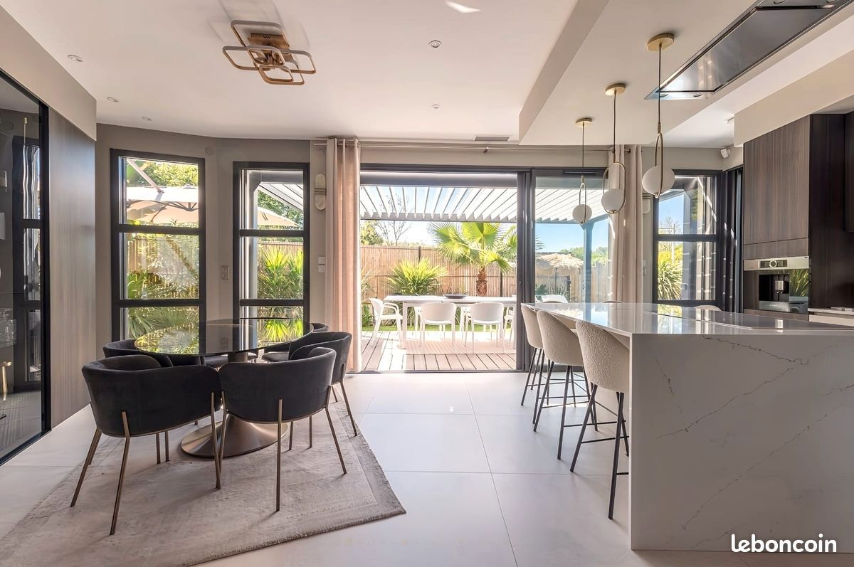 Maison 8 pièces 170 m² · à Montferrier-sur-lez · 170 m² · 849 000 €
