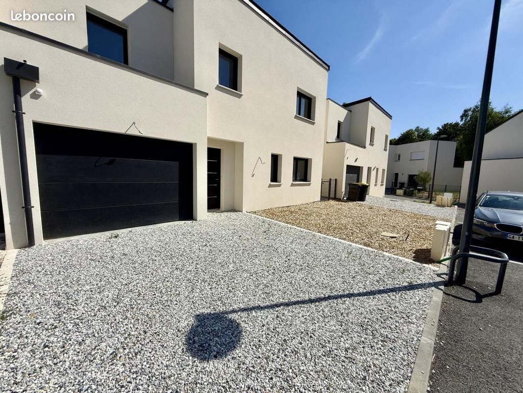 Maison a louer bruz - 6 pièce(s) - 106 m2 - Surfyn