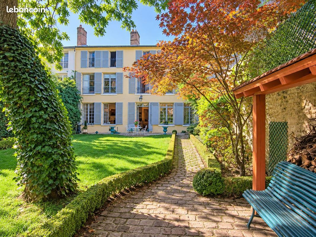 Maison 8 pièces 203 m² · à Senlis · 203 m² · 1 050 000 €