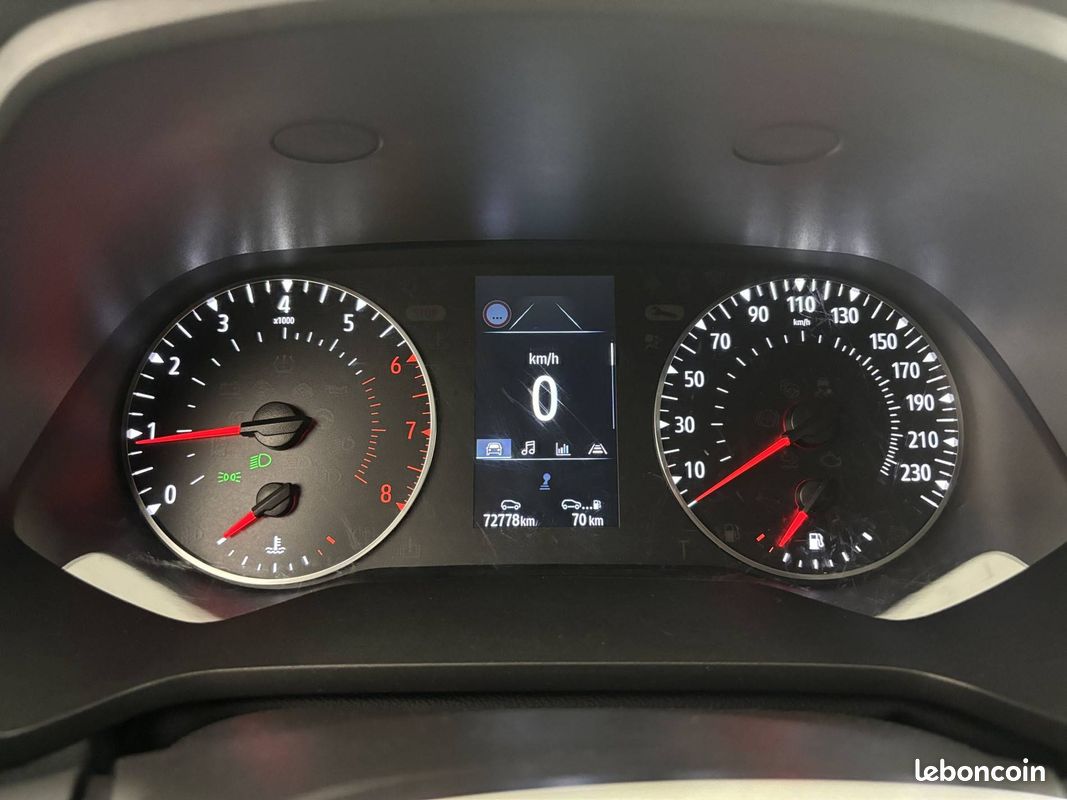 RENAULT Captur TCe 90 - 21 Zen (image 17)