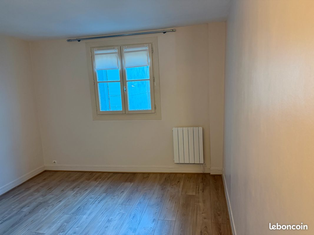 Appartement 1 pièce 15 m² · à Paris · 14,5 m² · 220 000 €