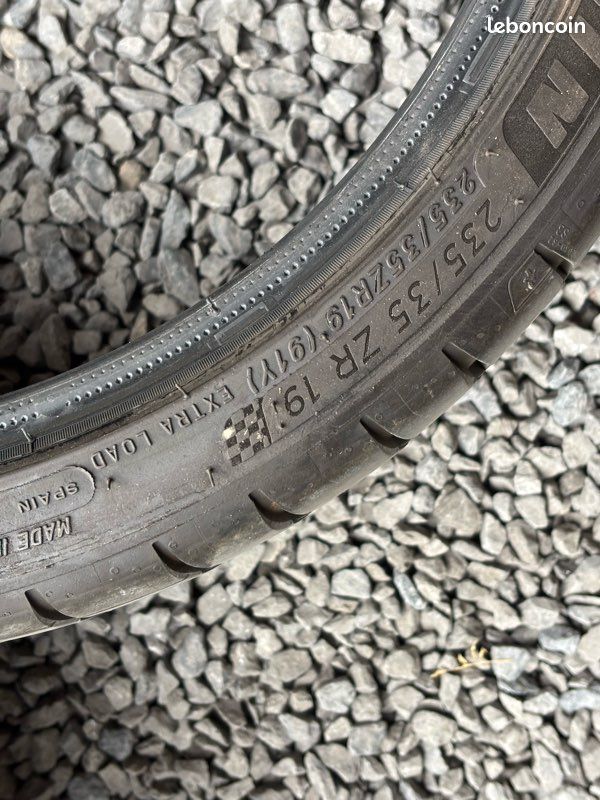 2 pneus MICHELIN pilotes sport 4 S 235/35/19 (image 3)