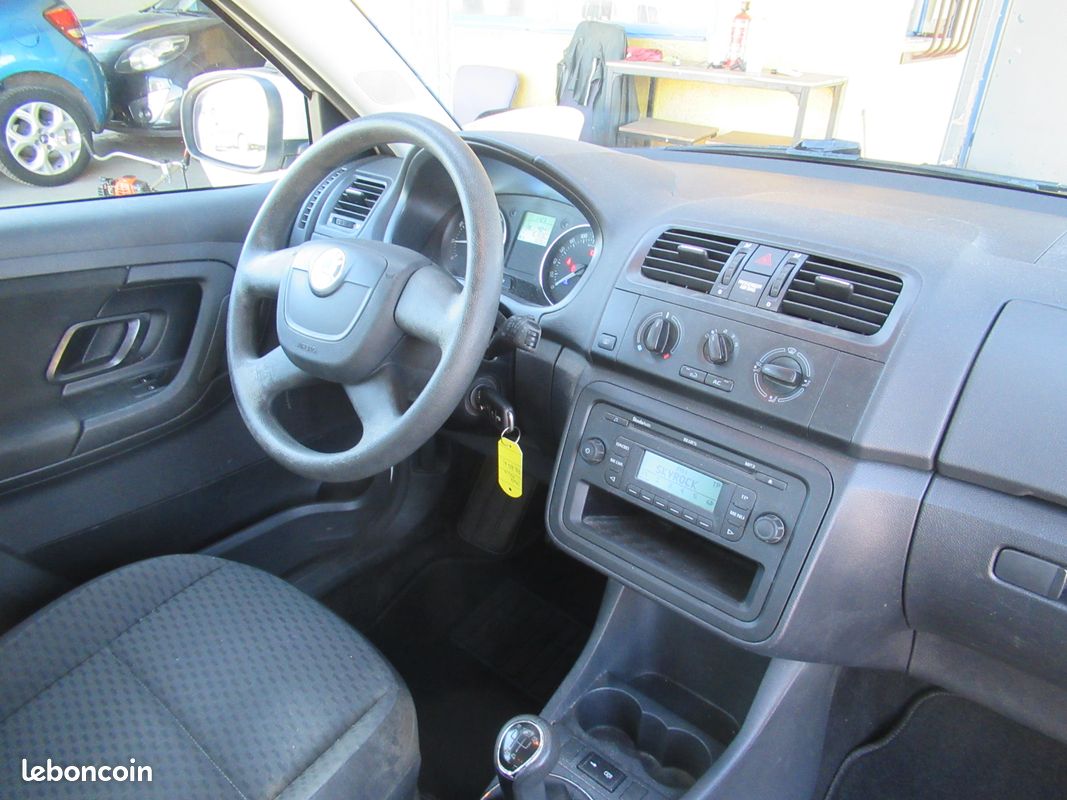 Skoda fabia 1.2 tsi 105 ch ambition (image 5)