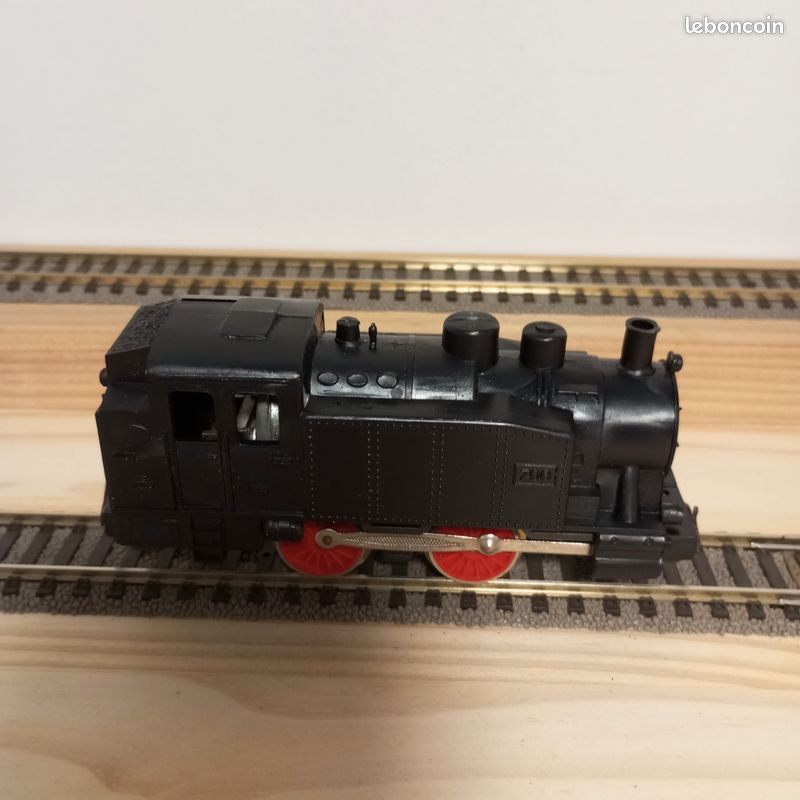 Locomotive HO JOUEF Vapeur vintage