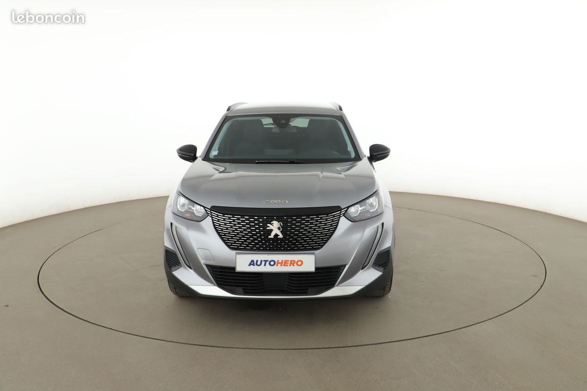 Peugeot 2008 1.5 Blue-HDi Allure EAT8 131 ch (image 14)