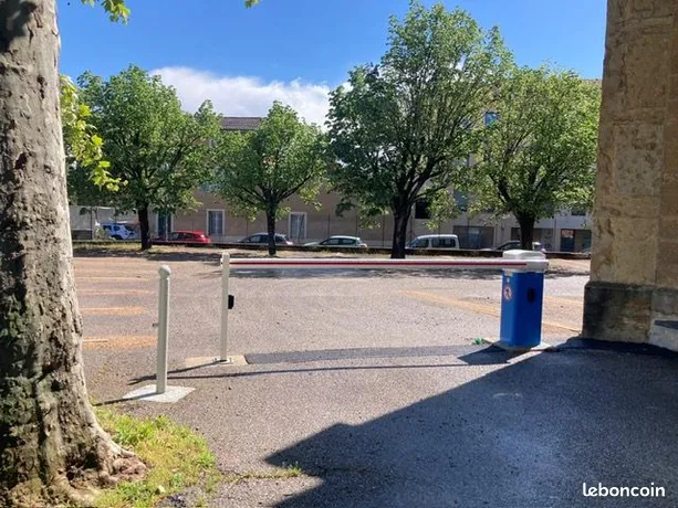Annonce location Parking francheville
