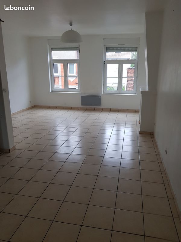 Appartement 4 pièces 100 m² · à Lille · 100 m² · 890 €/mois