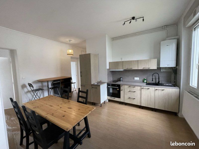 Appartement 3 pièces 65 m² · à Saint-Étienne · 65 m² · 690 €/mois