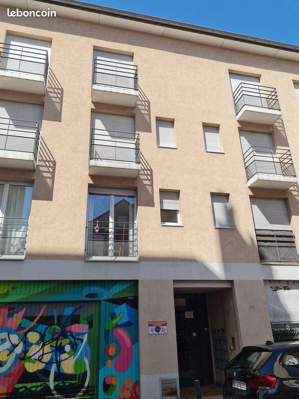 Appartement 3 pièces 67 m² · à Grenoble · 67 m² · 922 €