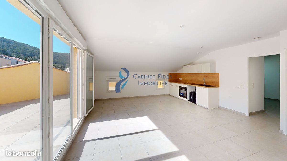 Appartement 3 pièces 57 m² · à Solliès-Pont · 57 m² · 990 €/mois