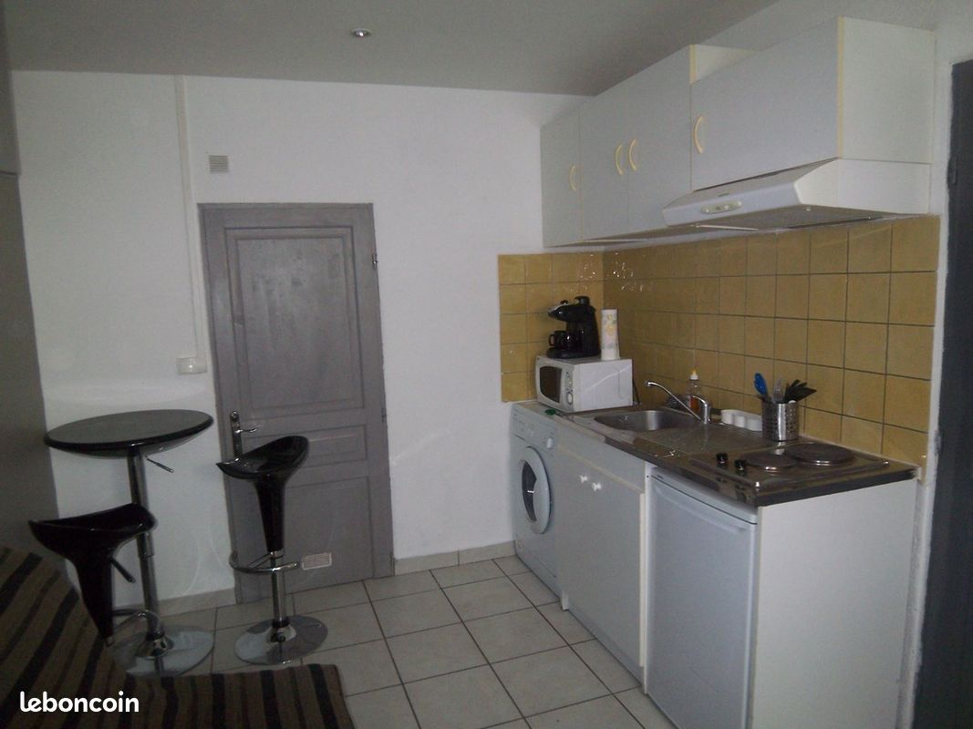 Appartement 1 pièce 14 m² · à La Crau · 14 m² · 570 €/mois