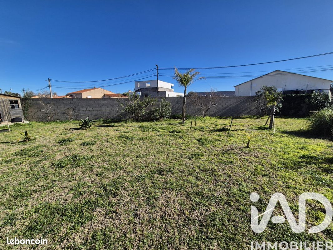 Terrain 293 m² · à Pia · 293 m² · 90 000 €