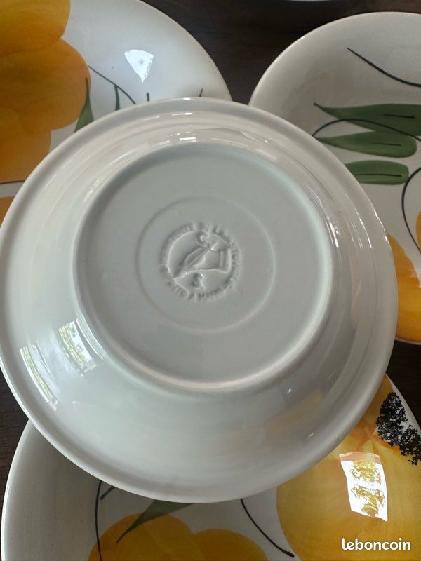 Lot de 4 assiettes creuses peintes à la main – Céramique italienne Pavots Jaunes (image 8)