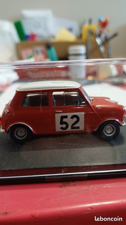 Mini Cooper S T.MÄKINEN 1965 1/18e - Collection