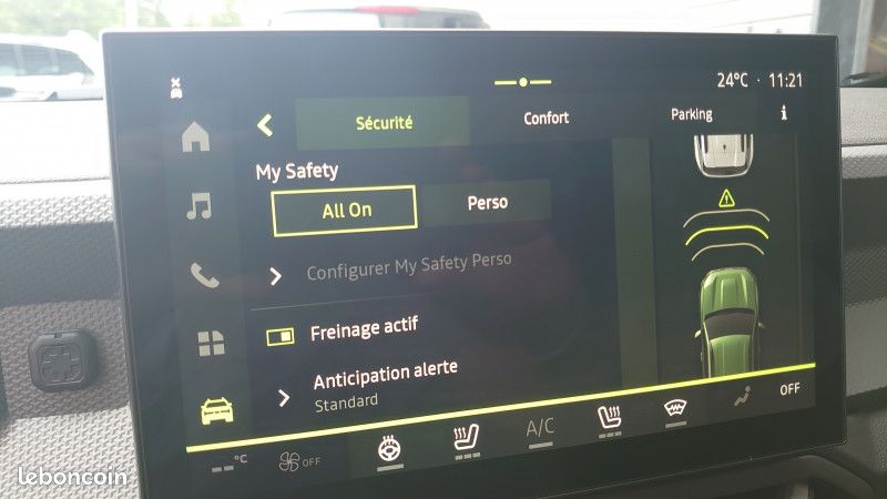 Dacia DUSTER 1.2 HYBRID-G 150CH JOURNEY 4X4 (image 9)