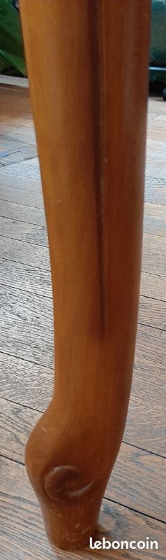 Table (image 6)