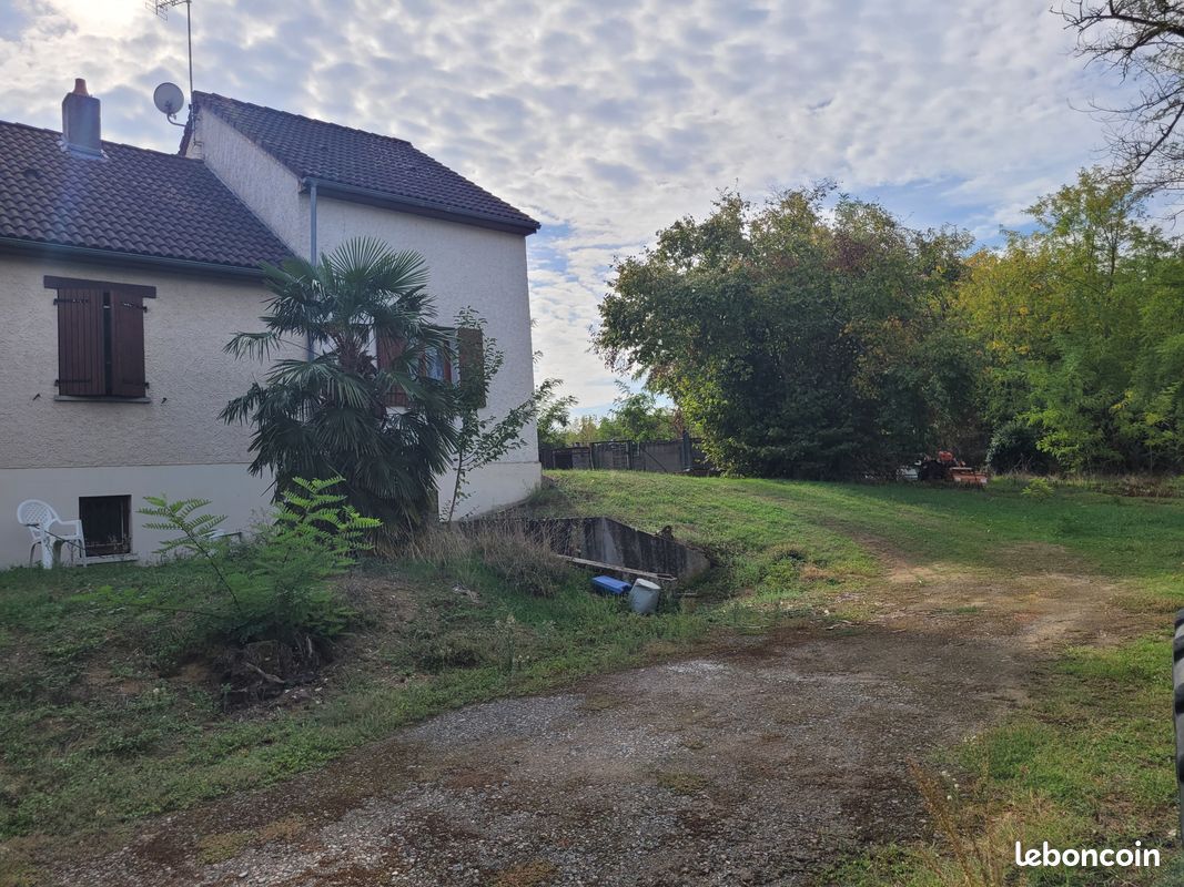 Maison 8 pièces 170 m² · à Jaunay-Marigny · 170 m² · 29 950 €