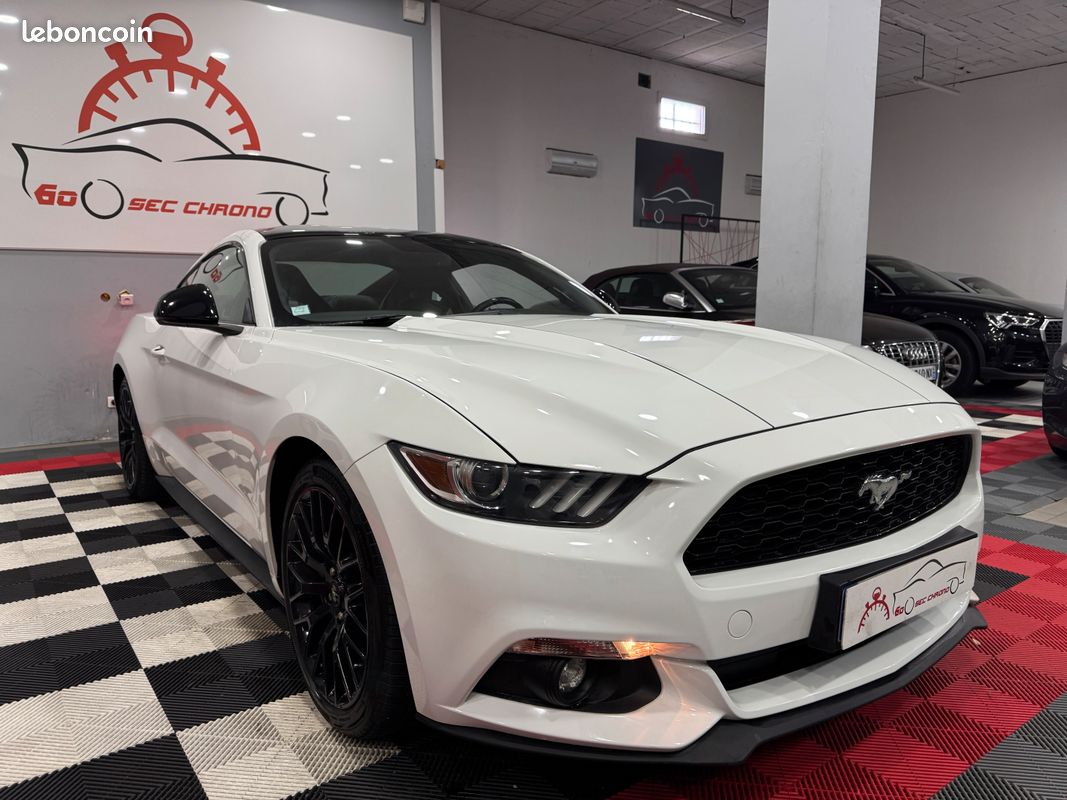 FORD Mustang Fastback 2.3 EcoBoost 314ch (image 2)