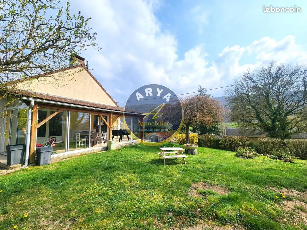 Maison 4 pièces 120 m² · à Saint-Victor-sur-Ouche · 120 m² · 269 000 €