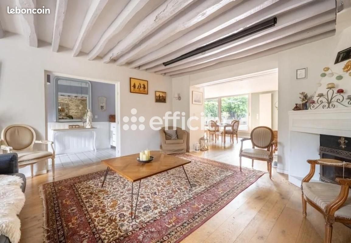Maison 9 pièces 247 m² · à Rambouillet · 247 m² · 749 000 €