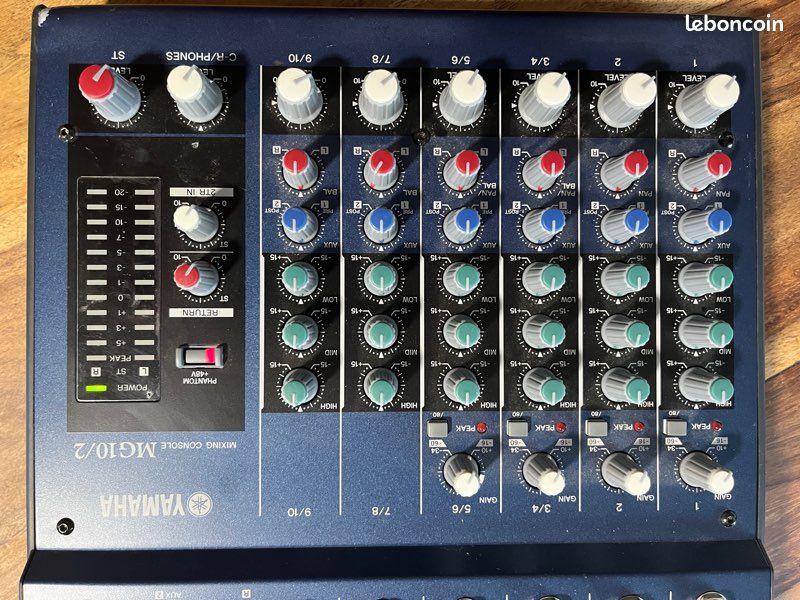 Table de mixage Yamaha MG10/2 (image 2)
