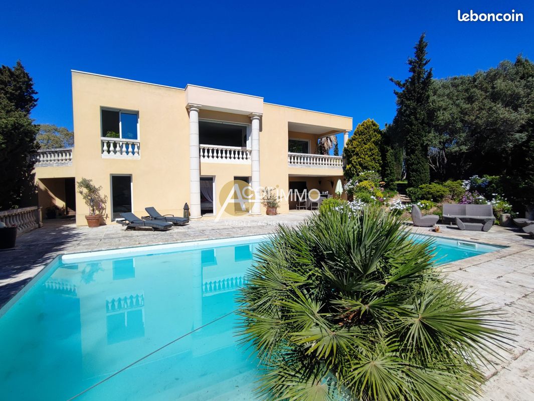 Maison 7 pièces 195 m² · à La Seyne-sur-Mer · 195 m² · 1 395 000 €