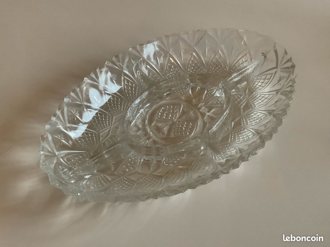 Plat apéritif ovale à 5 compartiments en verre (image 3)