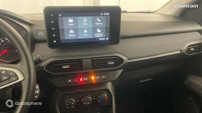 Dacia Sandero 1.0 TCe 90ch Stepway Expression -24 (image 19)