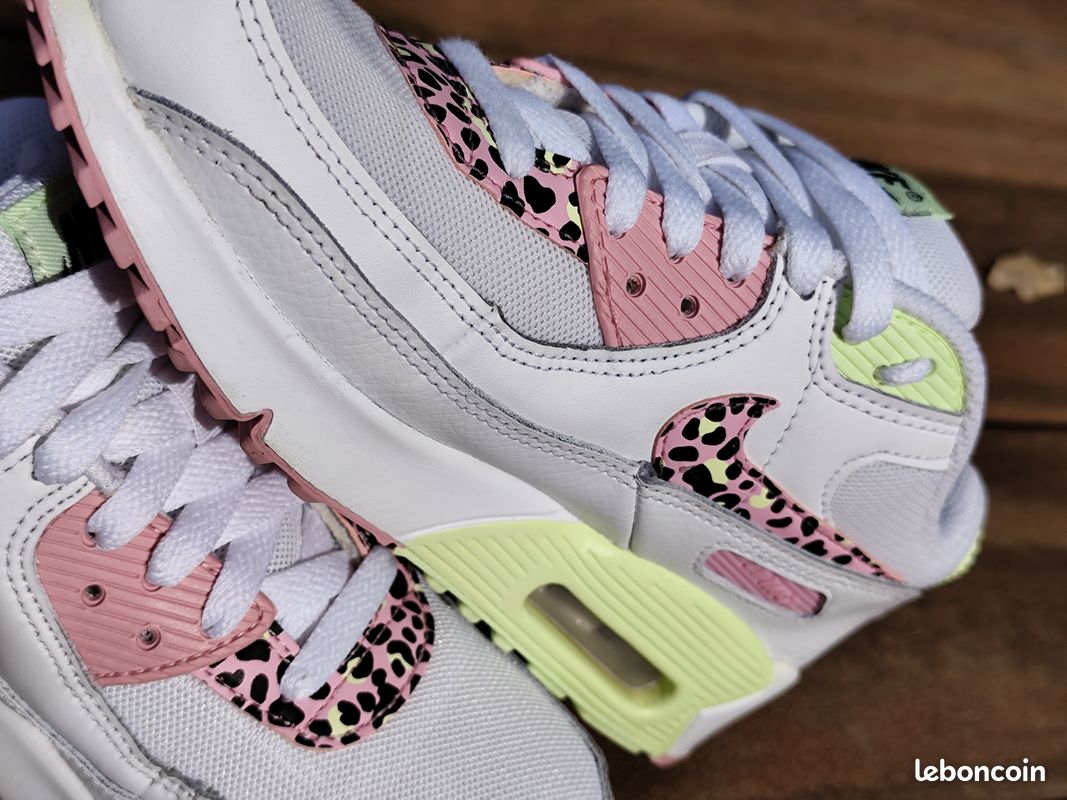 Basket Nike Air Max 90 blanc rose vert/jaune Chaussures