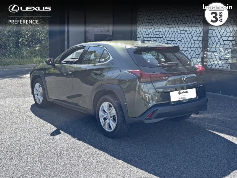 Lexus UX 250h 2WD (image 2)