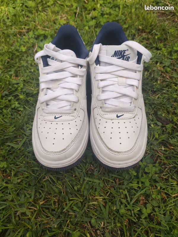 Nike Air force taille 33 Chaussures
