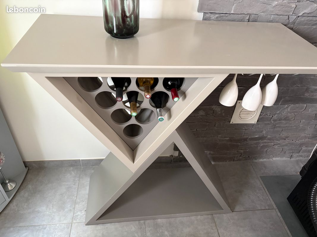 Bar (image 2)