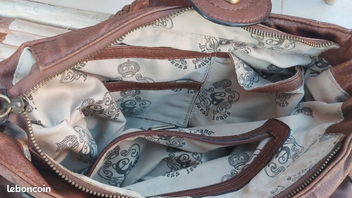 Sac cuir Guess véritable (image 4)