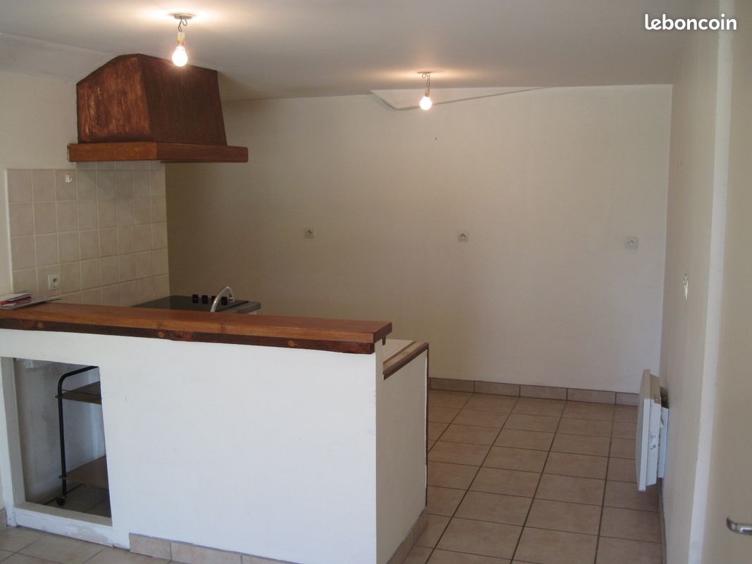 Appartement T2 - Châteaubernard 16100 (image principale 0)
