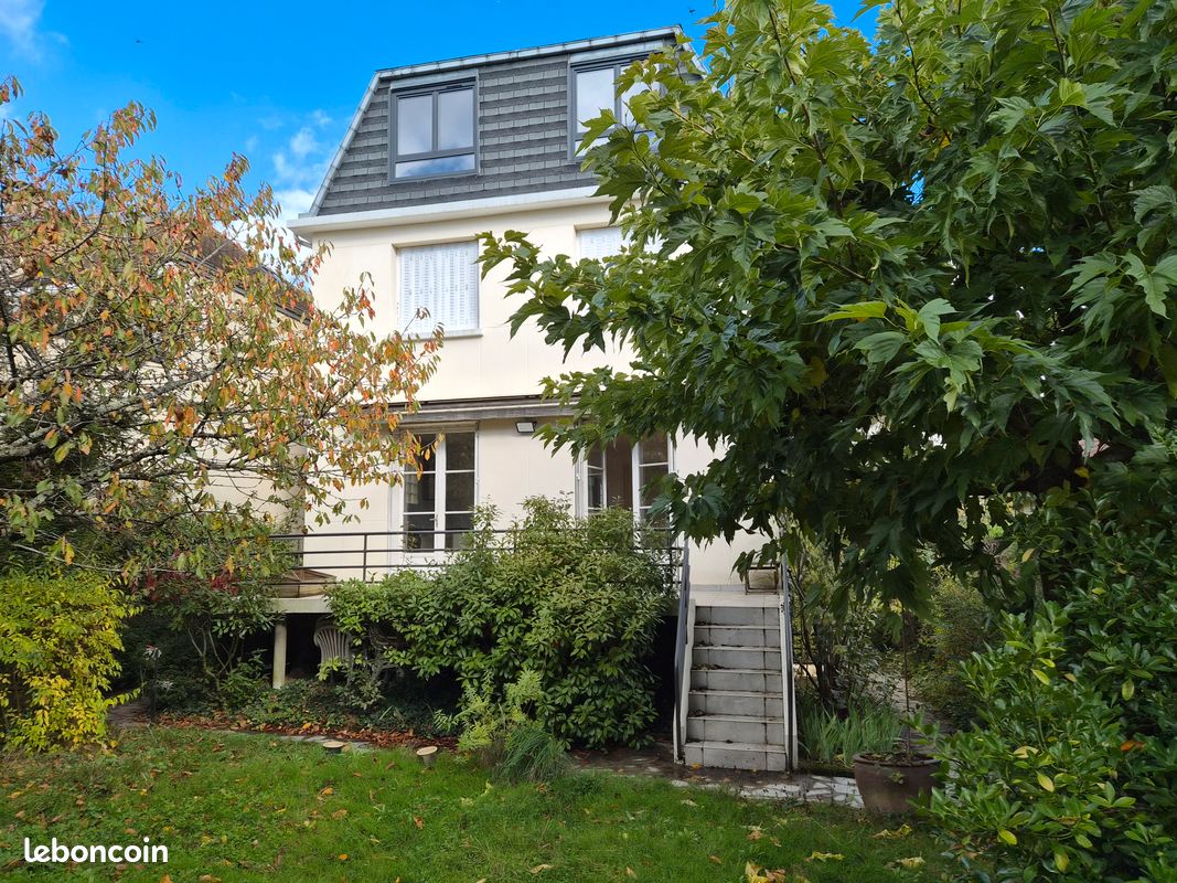 Maison 9 pièces 176 m² · à Verrières-le-Buisson · 176 m² · 850 000 €