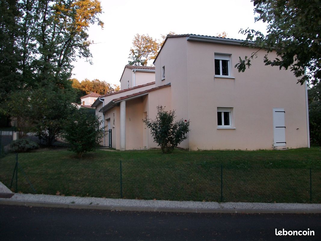 Maison 4 pièces 89 m² · à L'Isle-d'Espagnac · 89 m² · 159 000 €